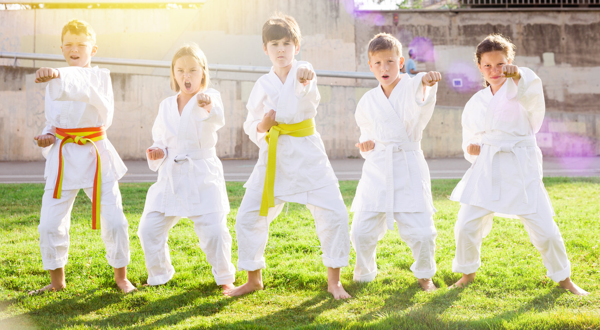 Taekwondo-Bruchbretter 4er Set – Wieder Zusammensteckbar, In 4 Farben (Schwierigkeitsstufen), Aus Kunststoff & Gummi, Sicher Für Kinder, Für Kampfsport-Training