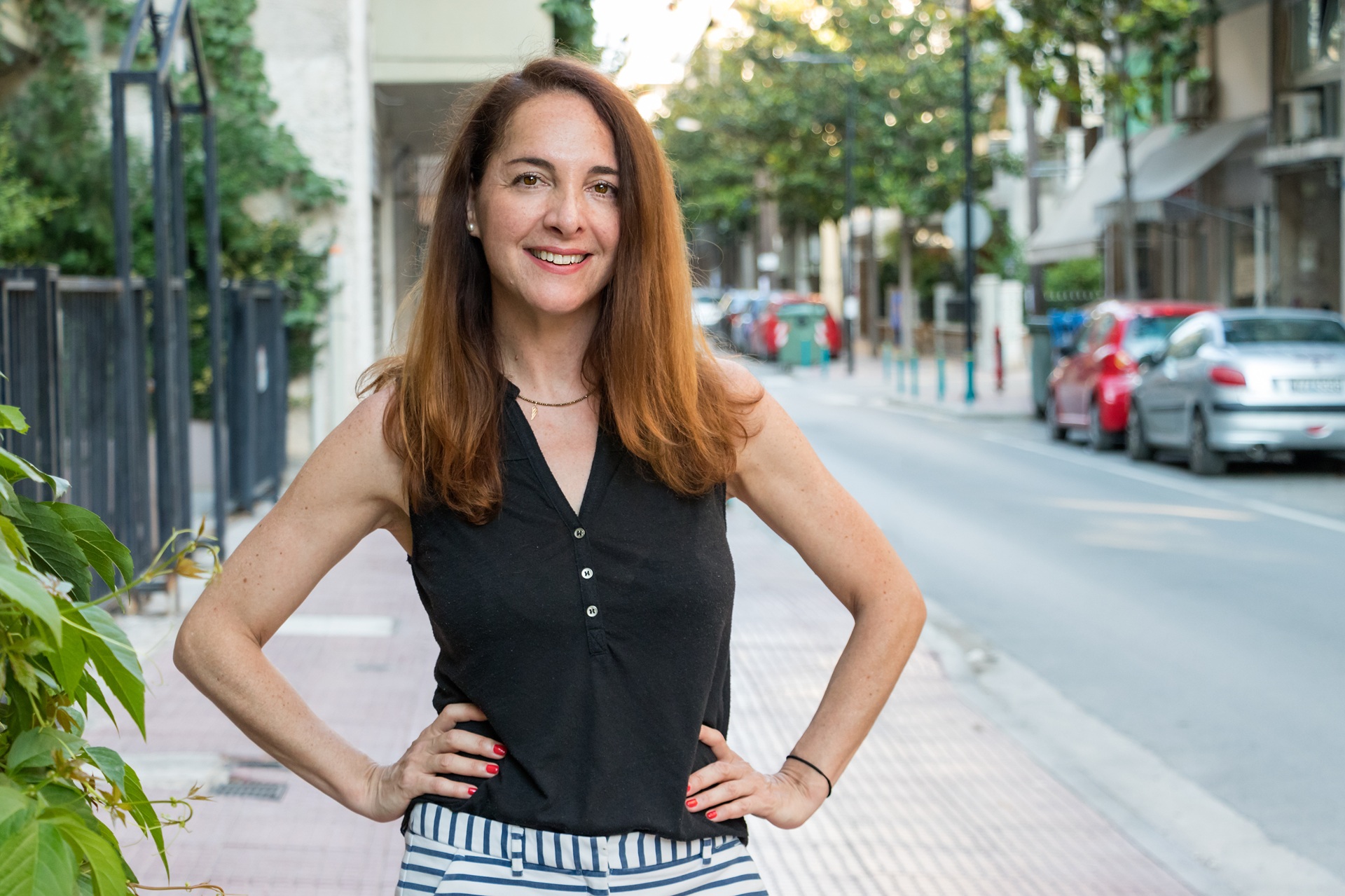 Frau mit Selbstvertrauen in der Stadt | Coaching Potsdam